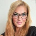 Giulia - Tarot & Kartenlegen - Astrologie & Horoskope - Hellsehen & Wahrsagen - Liebe & Partnerschaft - Beruf & Arbeitsleben
