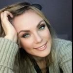 Dolores - Selbstständigkeit - Tarot & Kartenlegen - Medium & Channeling - Beruf & Arbeitsleben - Liebe & Partnerschaft