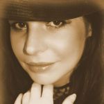 Satinka - Medium & Channeling - Engelkontakte - Engelkarten - Liebe & Partnerschaft - Tarot & Kartenlegen